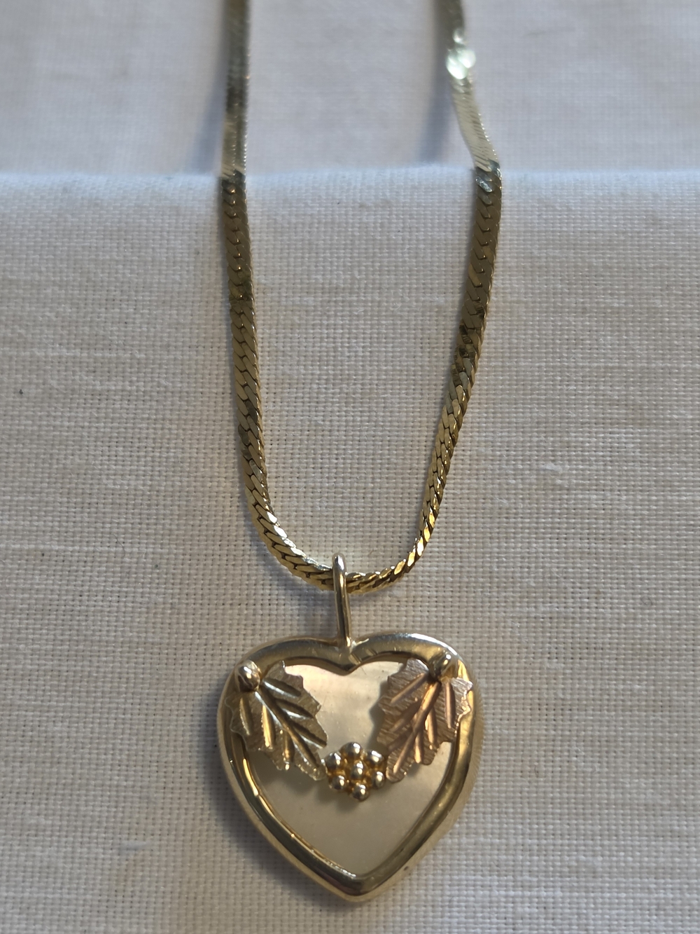Vtg Monet 24" Gold-Tone Herringbone Chain with Heart Pendant Leaf Accent